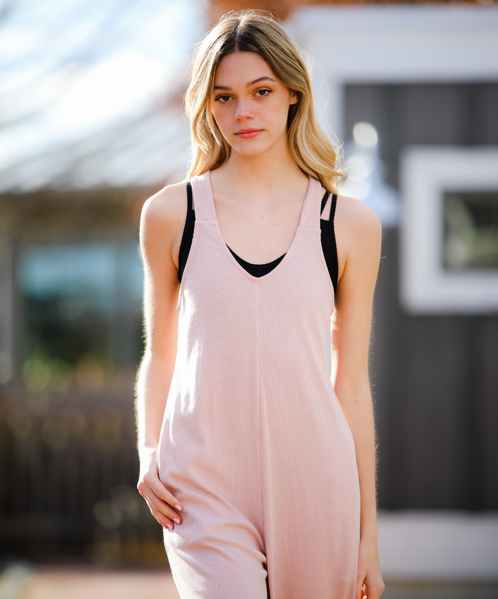 美品★ CHLOE V NECK ROMPERS Zelda V-neckline Puff Sleeves Romper in Navy Blue | Chello