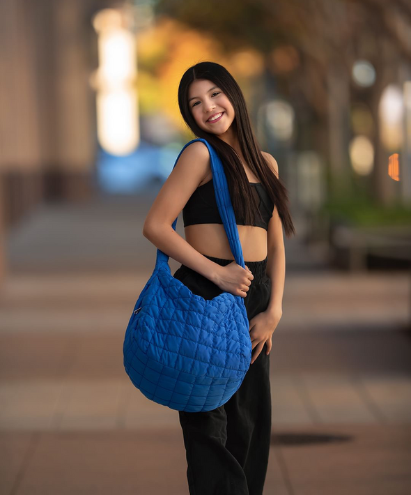 On The Move Puffer Tote (OLL302-ROY) - Royal Blue